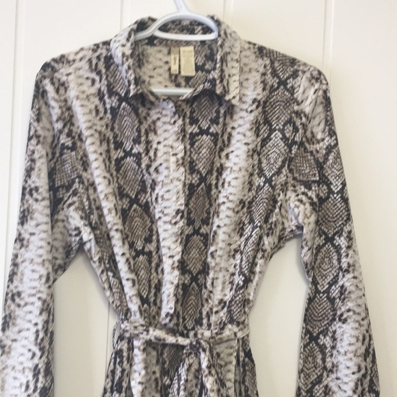 Ladies maxi ,long sleeve,snake print dress by Japna  large - Picture 3 of 14